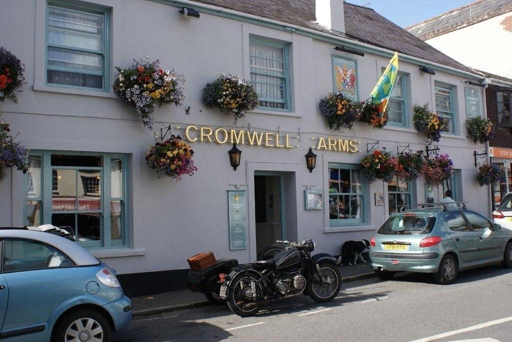 The Cromwell Arms Inn Бови-Трейси Экстерьер фото